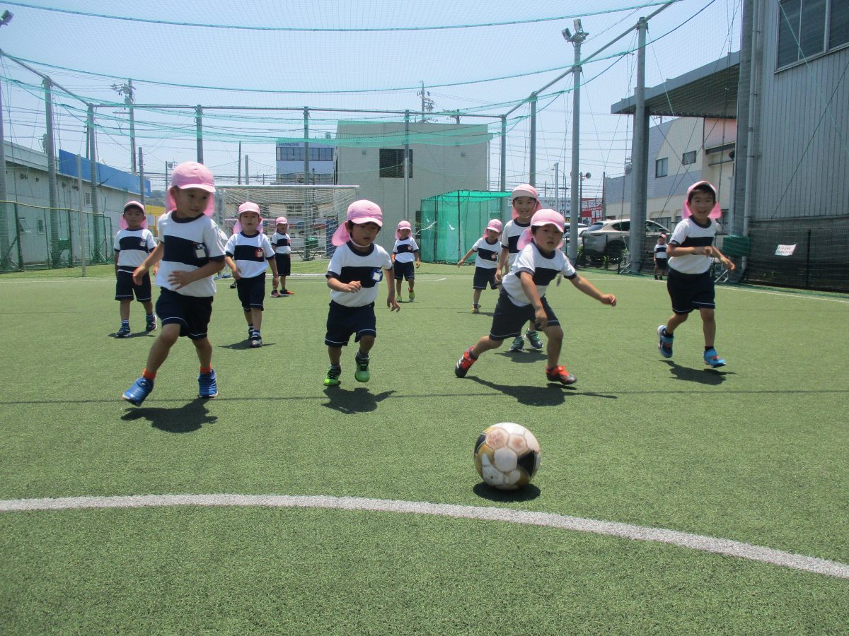 サッカー場に行ったよ！（ほし・はな組）