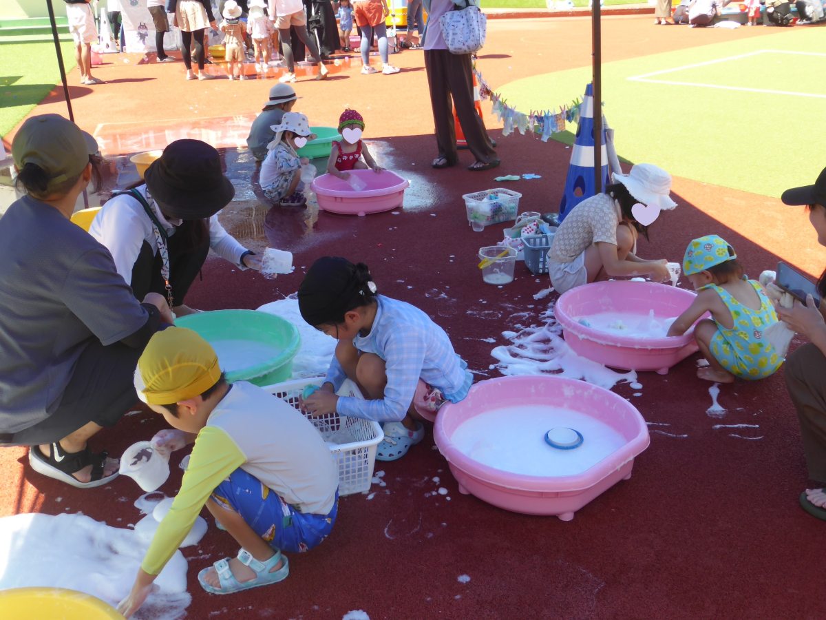 遊びの会「水遊び」