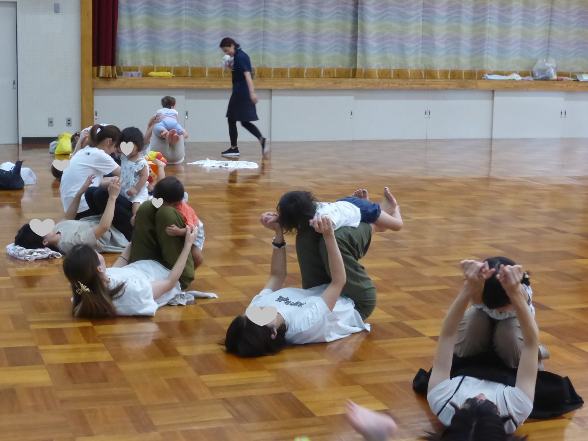 遊びの会「キッズ・ヨガ」