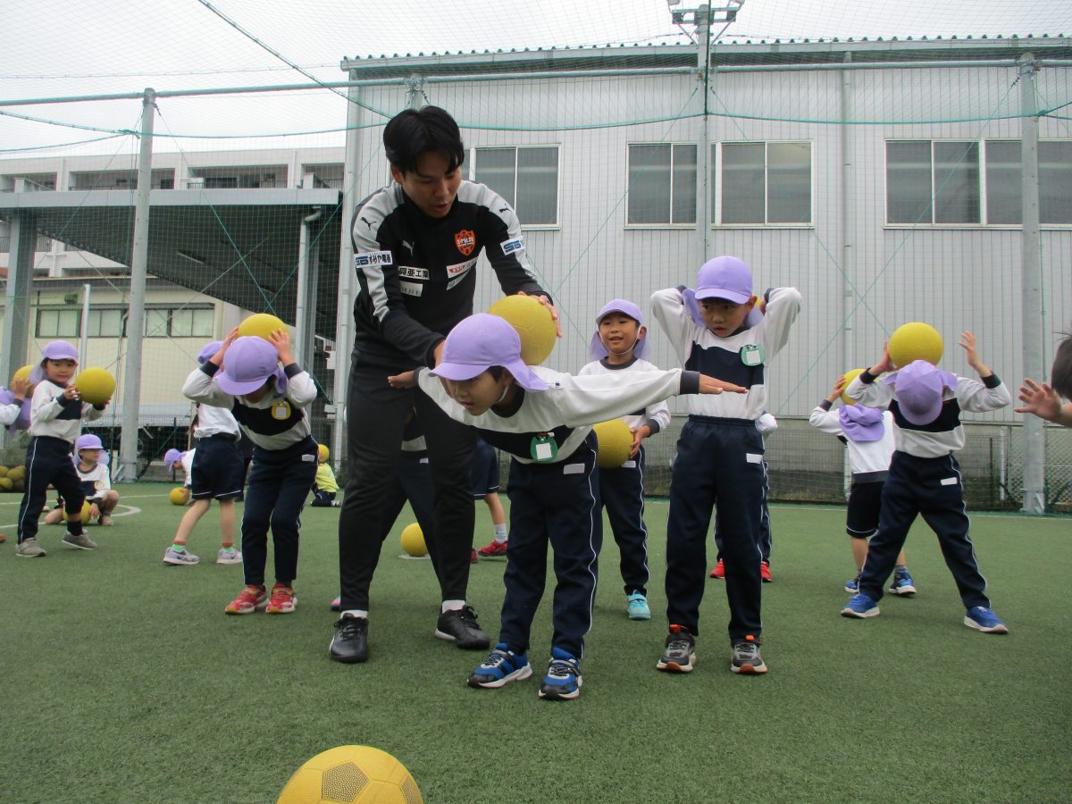 エスパルス巡回サッカー教室(年長)
