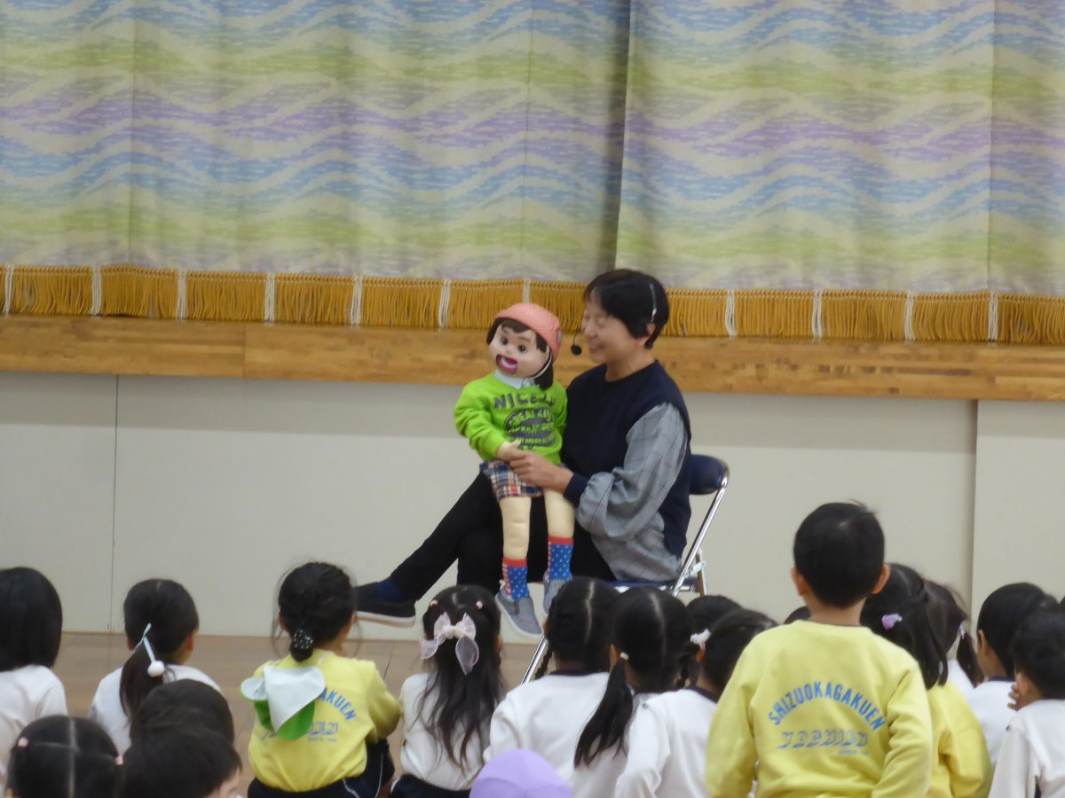 「かんちゃん」がやってきた!楽しい腹話術ショー