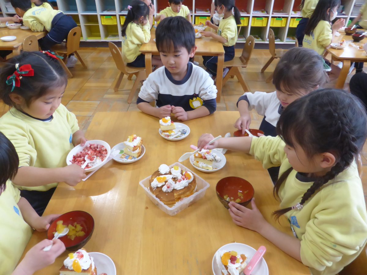 クリスマスケーキ作り（年長）