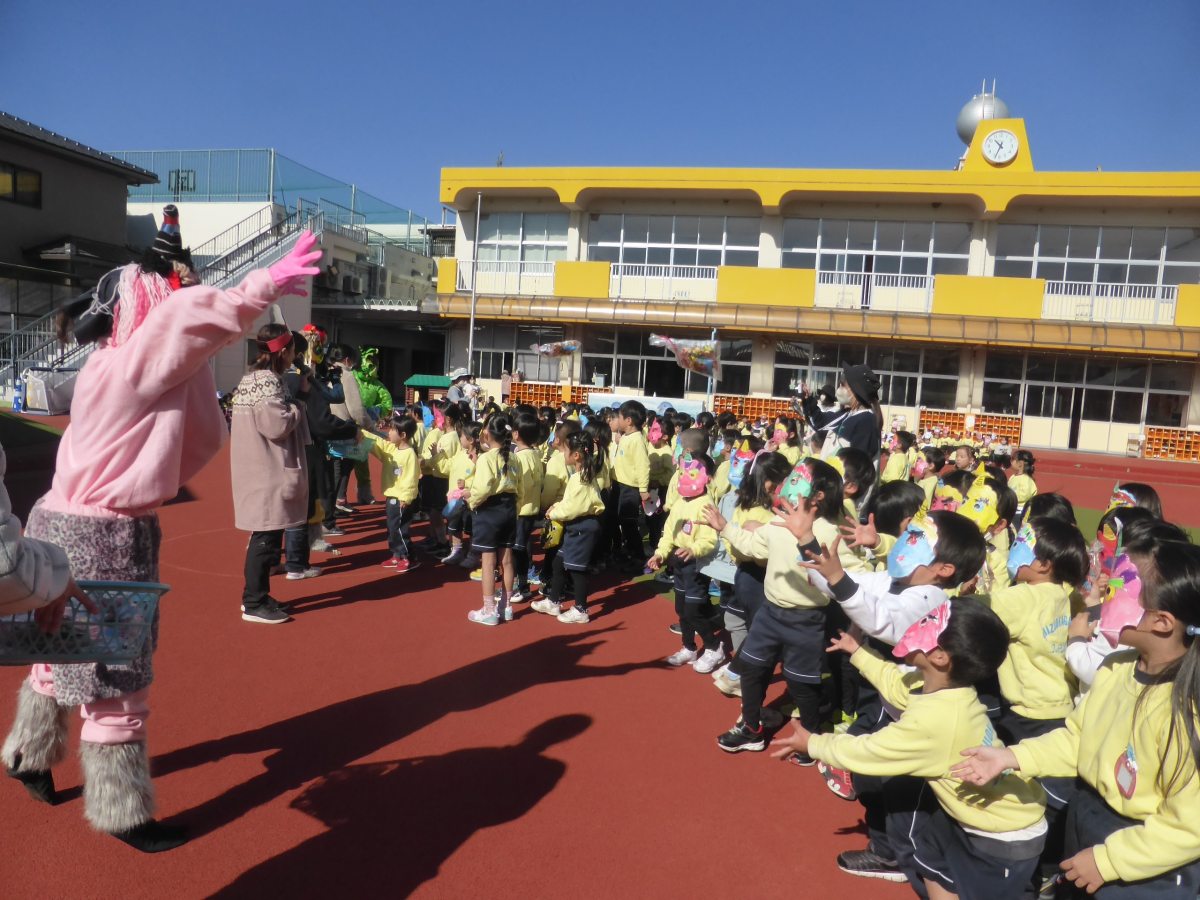 福を呼ぶ、ハッピー豆まき