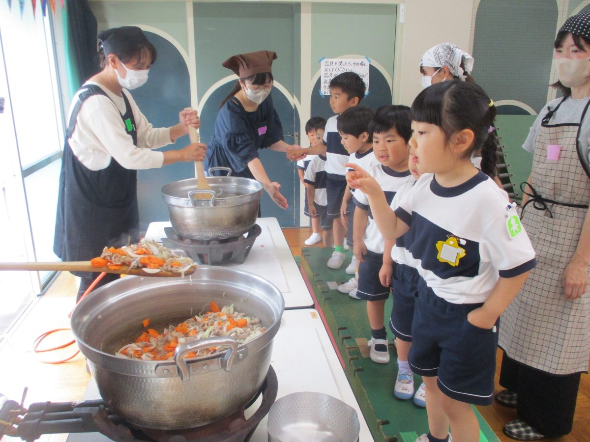 カレーパーティー（年少・れんげ）