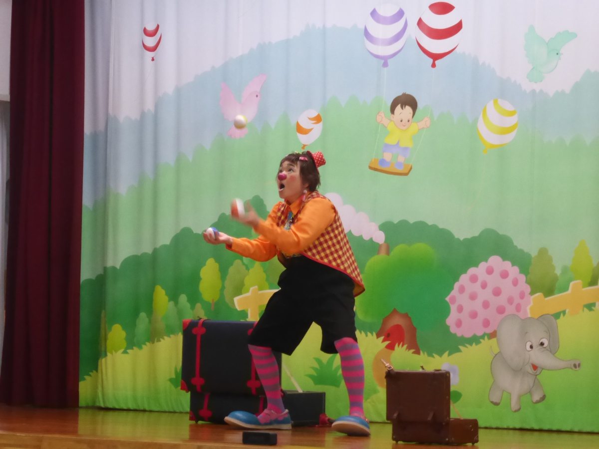 子育てフェアwith大道芸を行いました
